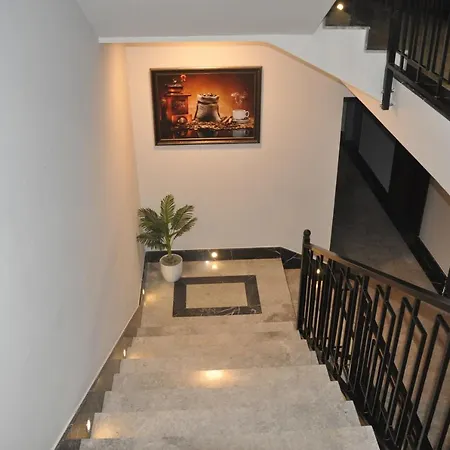 Aparthotel Golaz *